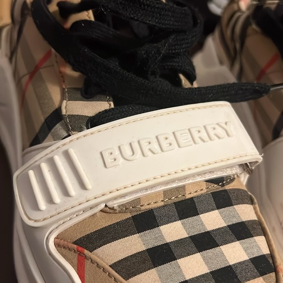 BURBERRY Regis Women’s Sneakers, 100% Cotton Fabric | SIZE 37.5 | Authentic - Picture 4 of 8